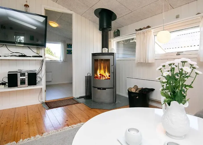 Semesterbostad 8 Person In Blokhus