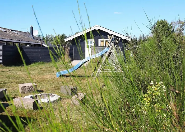 Semesterbostad 8 Person In